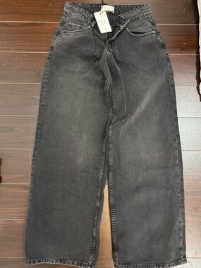 Motel Rocks Low Rise Roomy Jeans
W26 L32